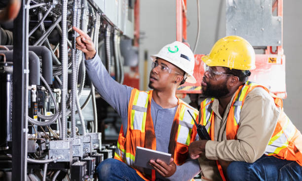 Best Circuit Breaker Repair  in Waterloo, IA